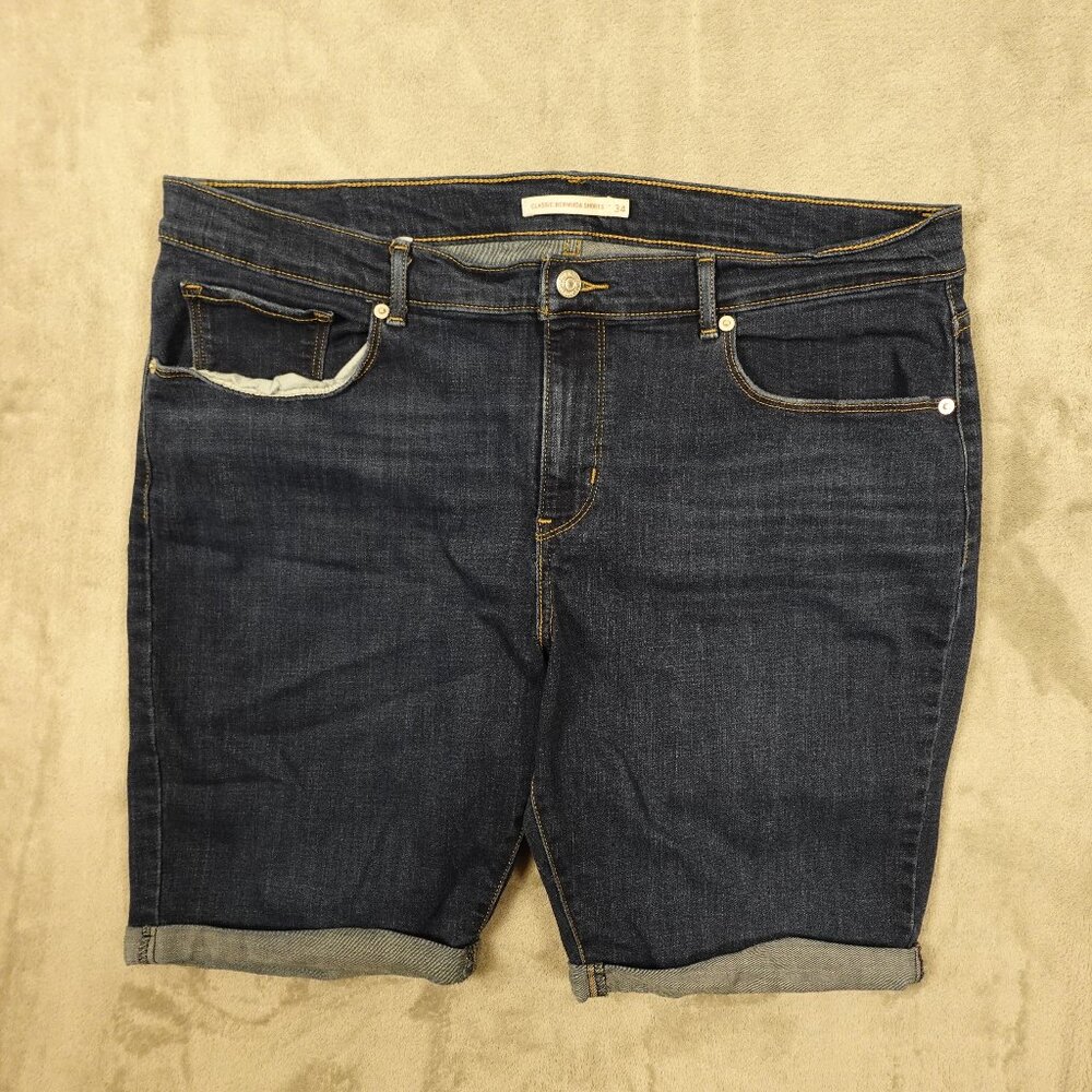 Levi’s Classic Bermuda Shorts Women’s‎ 34 Dark Wash Denim Cuffed Casual